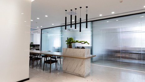 品牌基調(diào)-赫翼國(guó)際廣州辦公室裝修實(shí)景