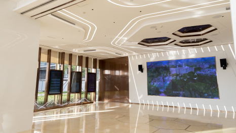 陽(yáng)光繞指-華美國(guó)際集團(tuán)廣州展廳裝修實(shí)景圖